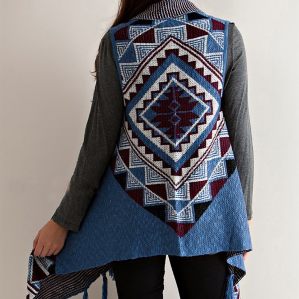 New ENTRO Sweater Vest Fringe Woven